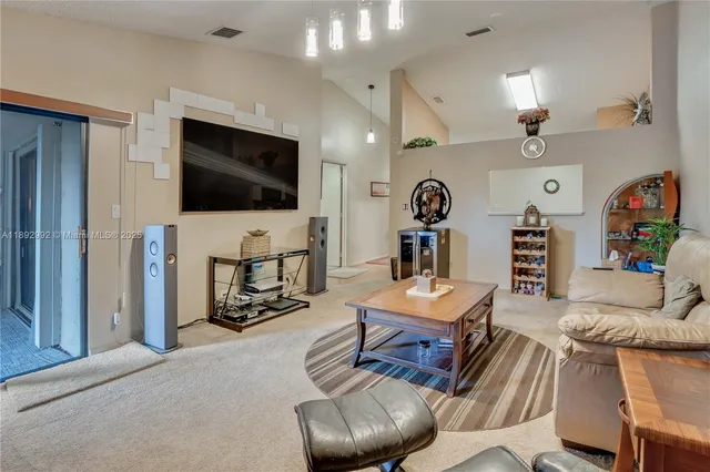 $384,900 | 7641 Northwest 99th Avenue, Tamarac, FL 33321