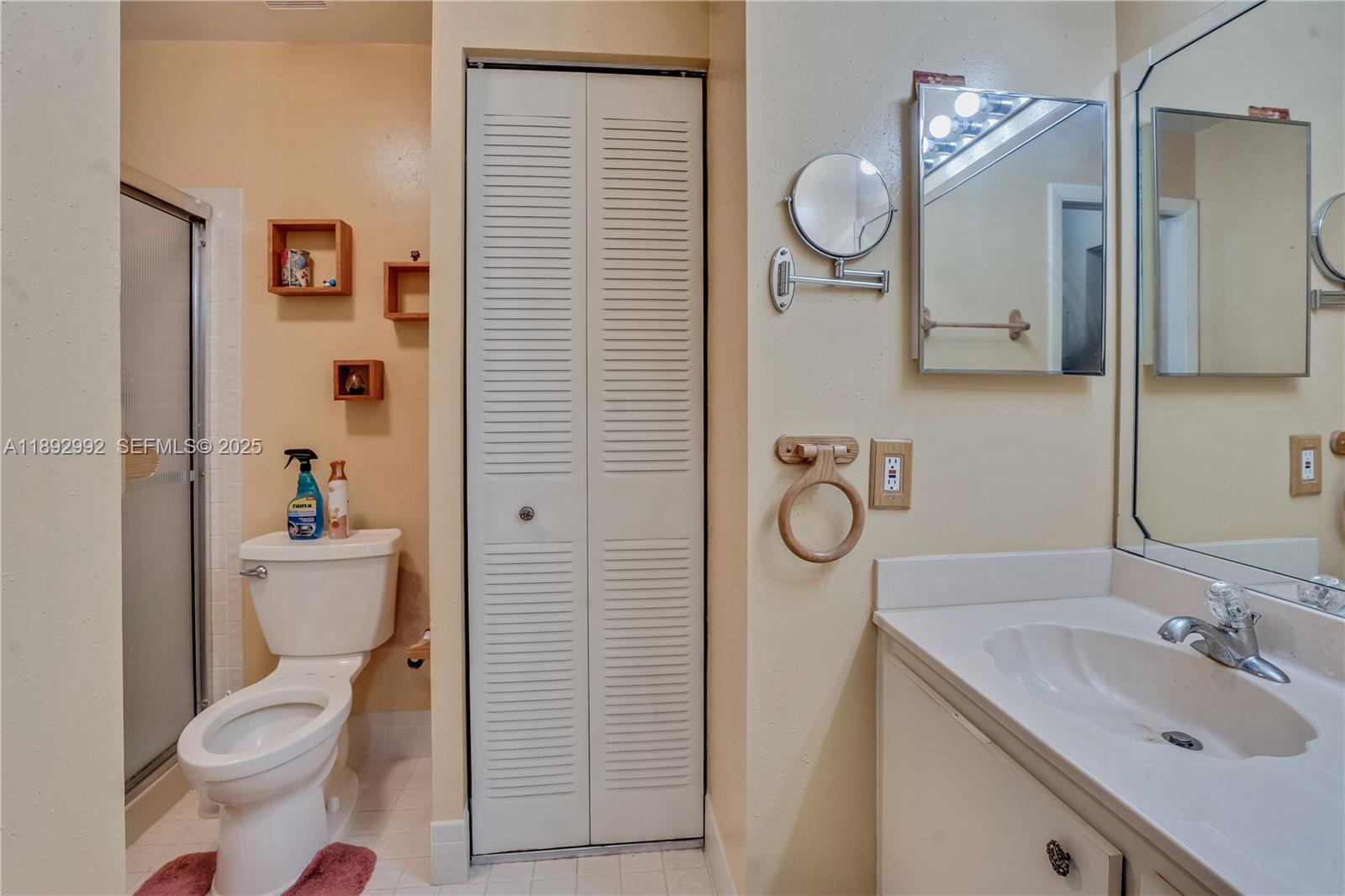 7641 Northwest 99th Avenue Tamarac, FL 33321 - Photo 25 of 51