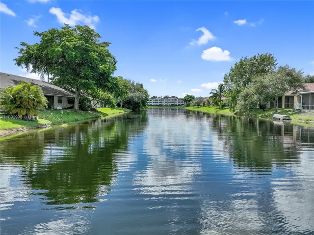 $384,900 | 7641 Northwest 99th Avenue, Tamarac, FL 33321