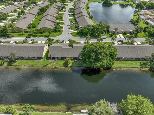 $384,900 | 7641 Northwest 99th Avenue, Tamarac, FL 33321