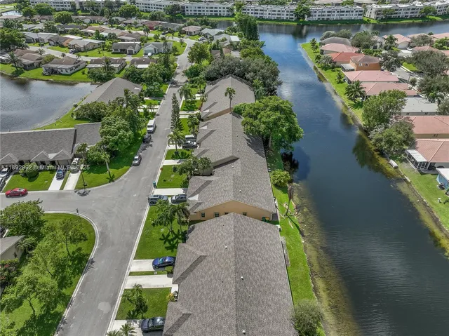 $384,900 | 7641 Northwest 99th Avenue, Tamarac, FL 33321