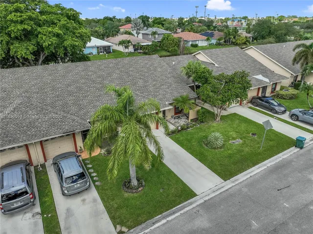 $384,900 | 7641 Northwest 99th Avenue, Tamarac, FL 33321