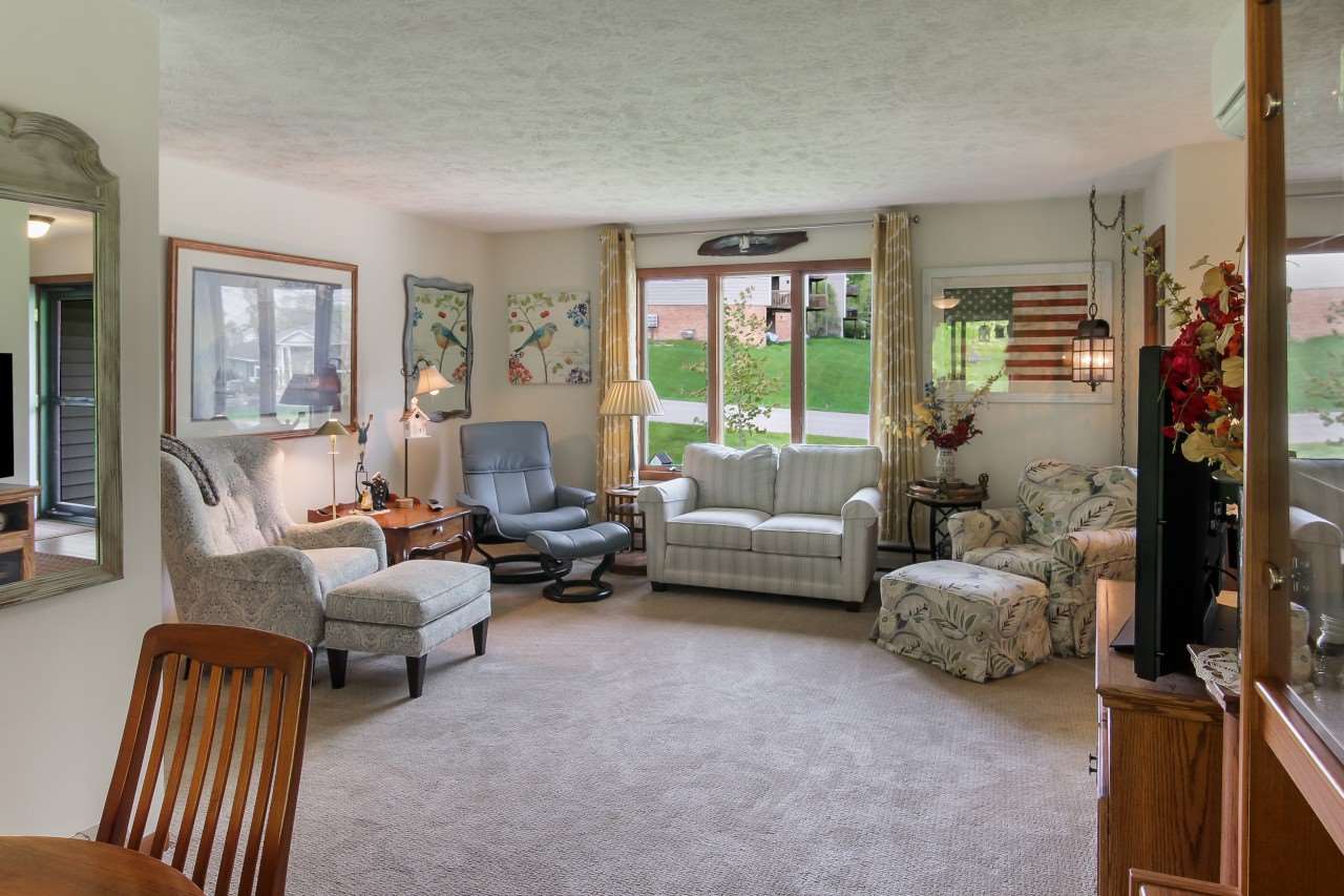 4149 Wyatt Road Traverse City, MI 49684 - Photo 4 of 25 1861956-3.JPG