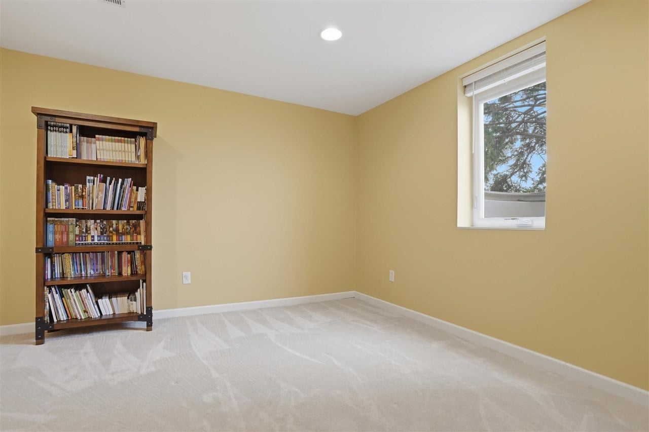 890 Prairie Ridge Road North Liberty, IA 52317 - Photo 31 of 59 Gallery Image 31