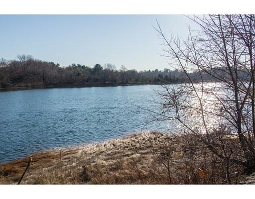 7 Riverway Road Salem, MA 01970 - Photo 1 of 19 Gallery Image 1