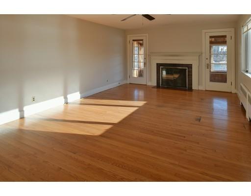 7 Riverway Road Salem, MA 01970 - Photo 4 of 19 Gallery Image 4