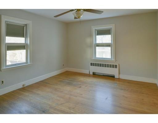 7 Riverway Road Salem, MA 01970 - Photo 5 of 19 Gallery Image 5