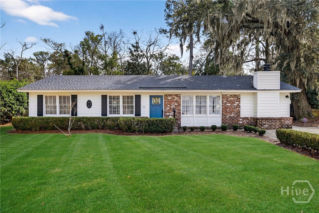 30 Cardinal Road Savannah, GA 31406 - Photo 1 of 61 Welcome Home! Grass has been digitally enhanced