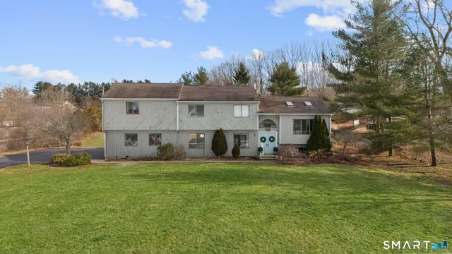 $525,000 | 245 Reeds Gap Road, North Branford, CT 06472