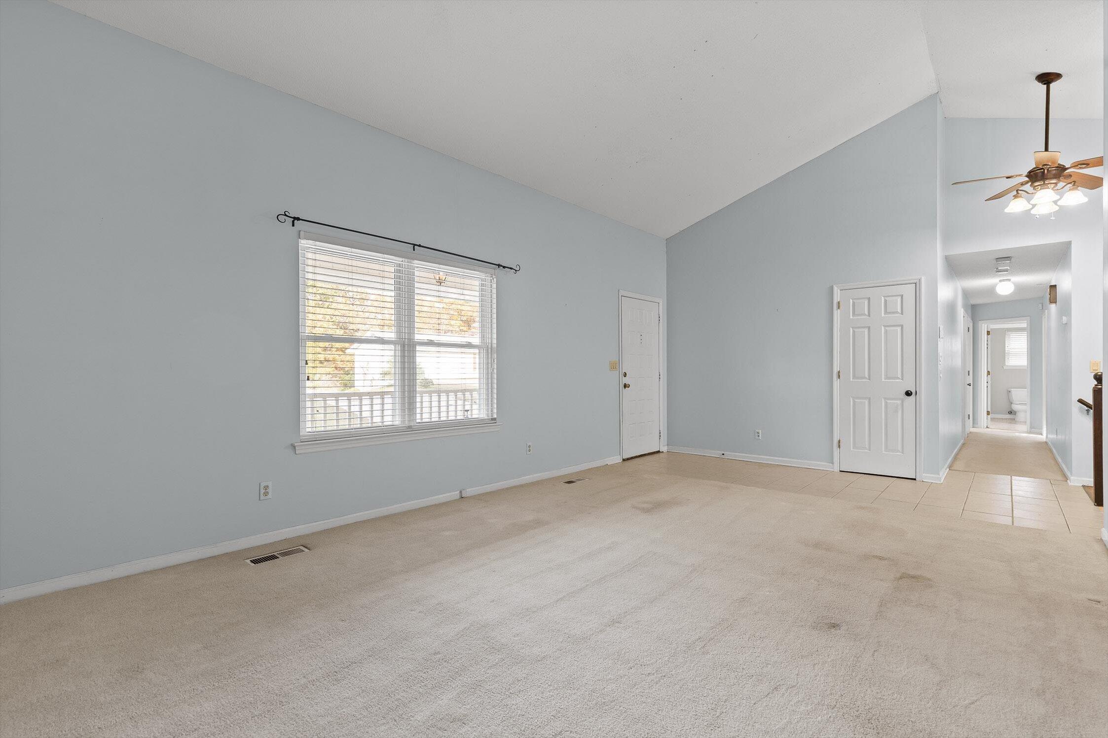 700 Swansons Ridge Road Chattanooga, TN 37421 - Photo 12 of 32 Living Room