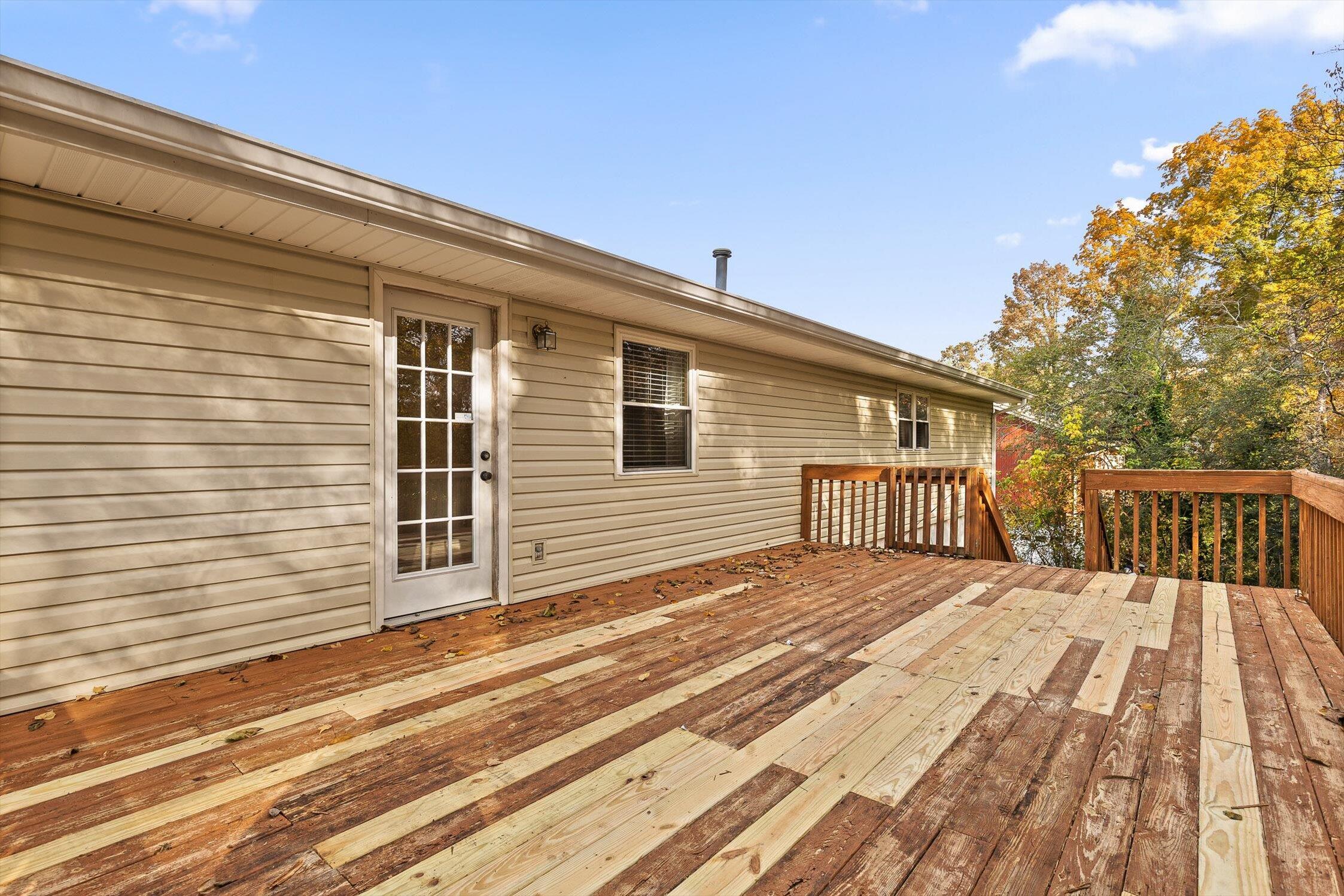 700 Swansons Ridge Road Chattanooga, TN 37421 - Photo 26 of 32 Back Deck