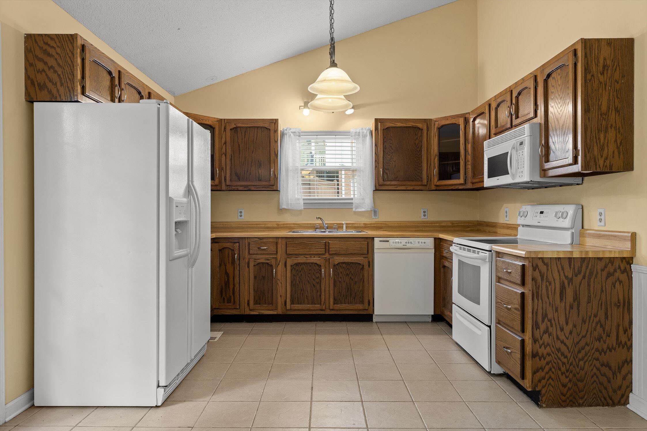 700 Swansons Ridge Road Chattanooga, TN 37421 - Photo 4 of 32 Kitchen