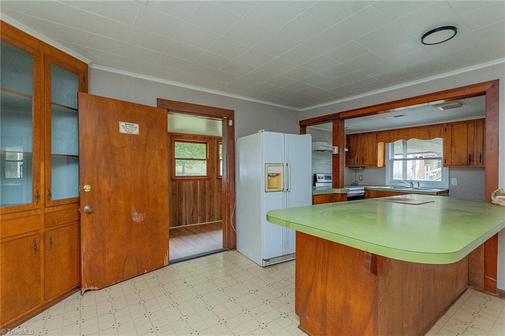 1226 Old Liberty Road Asheboro, NC 27203 - Photo 12 of 33