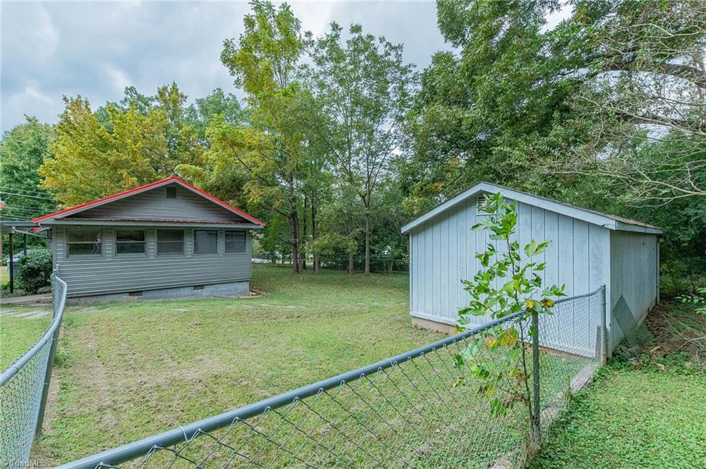 1226 Old Liberty Road Asheboro, NC 27203 - Photo 27 of 33