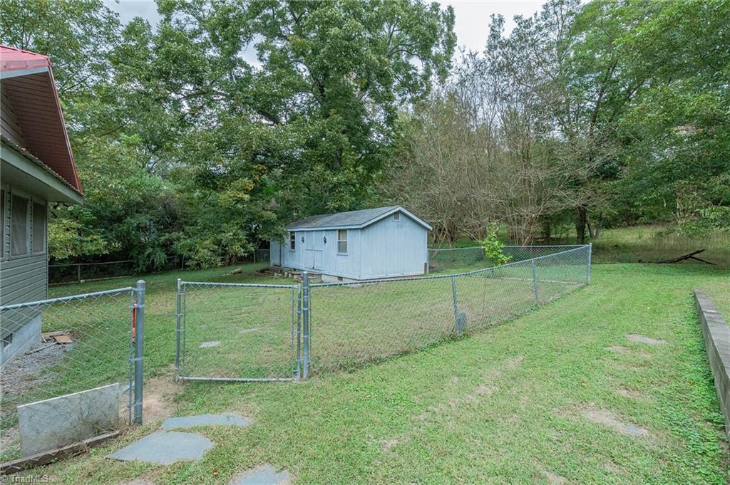 1226 Old Liberty Road Asheboro, NC 27203 - Photo 31 of 33