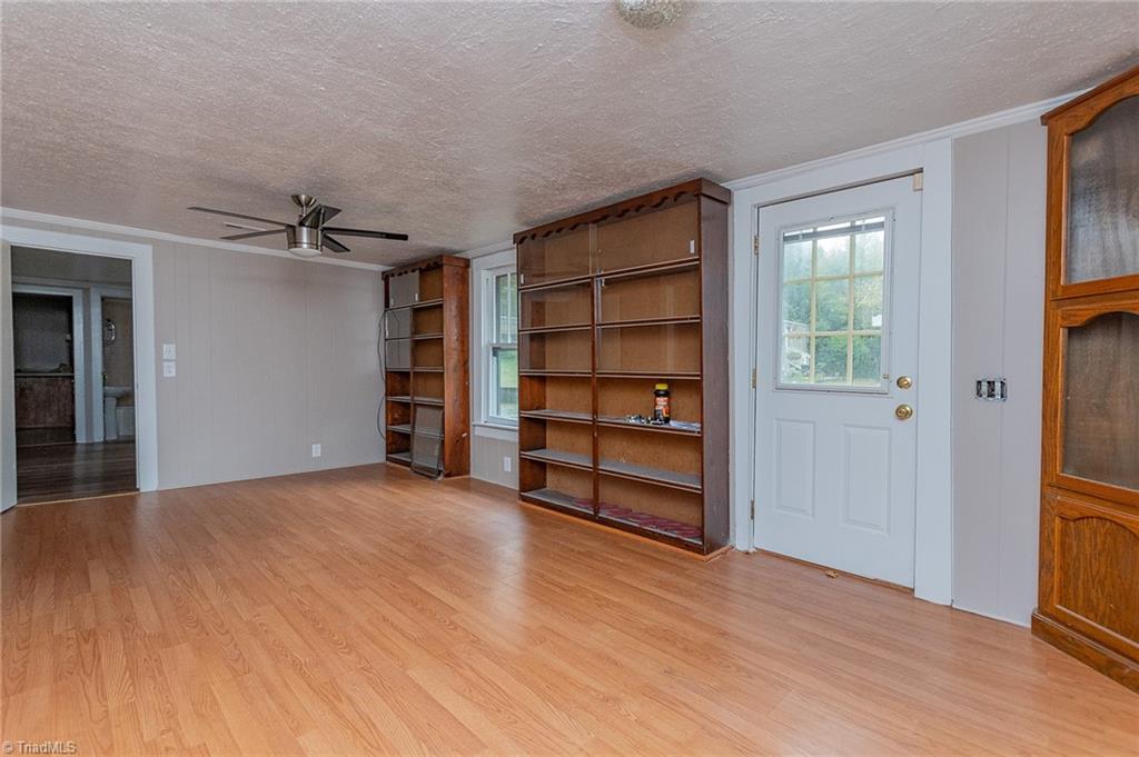 1226 Old Liberty Road Asheboro, NC 27203 - Photo 8 of 33