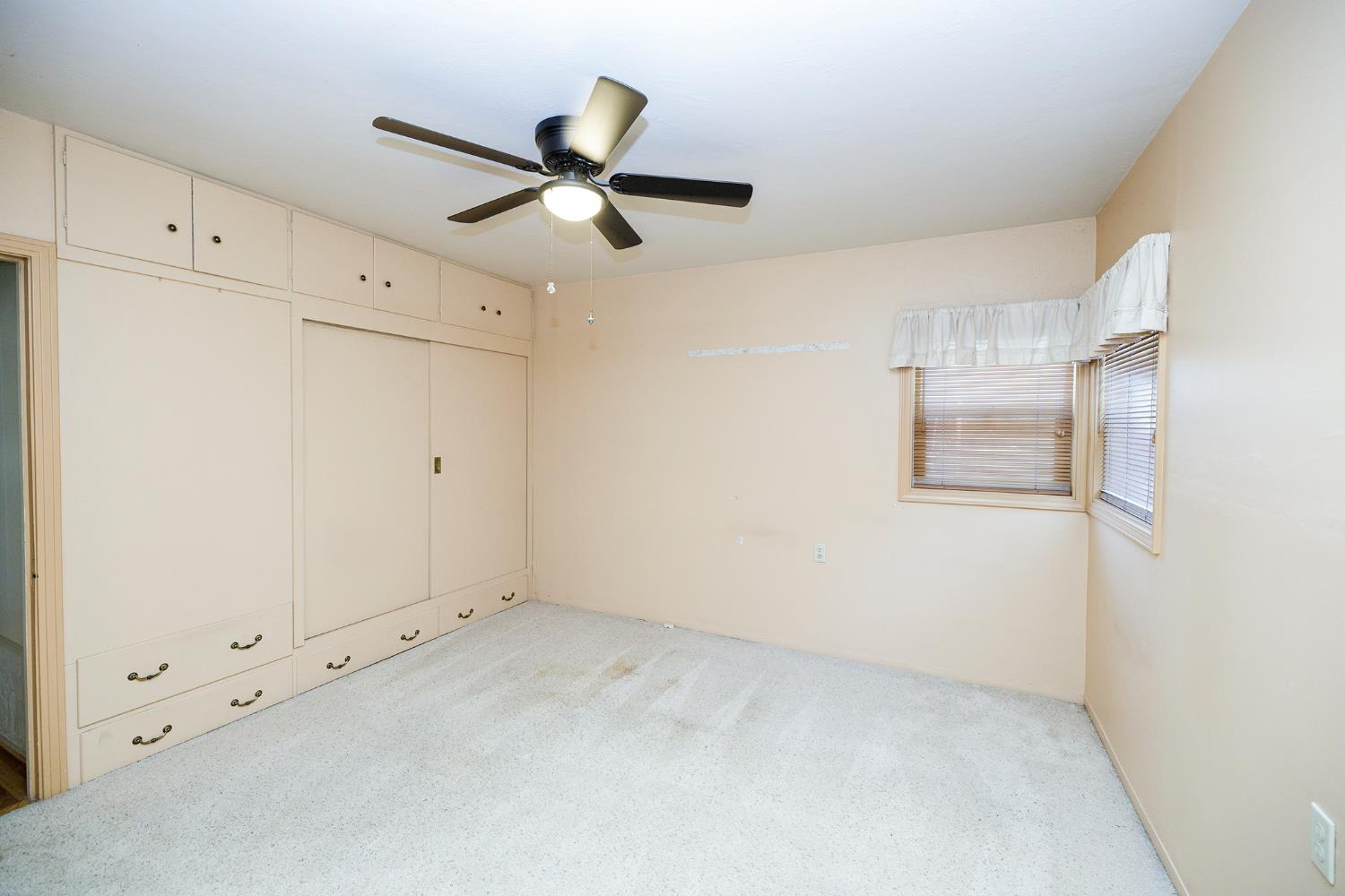 4541 North Gratton Road Denair, CA 95316 - Photo 35 of 75 a view of an empty room