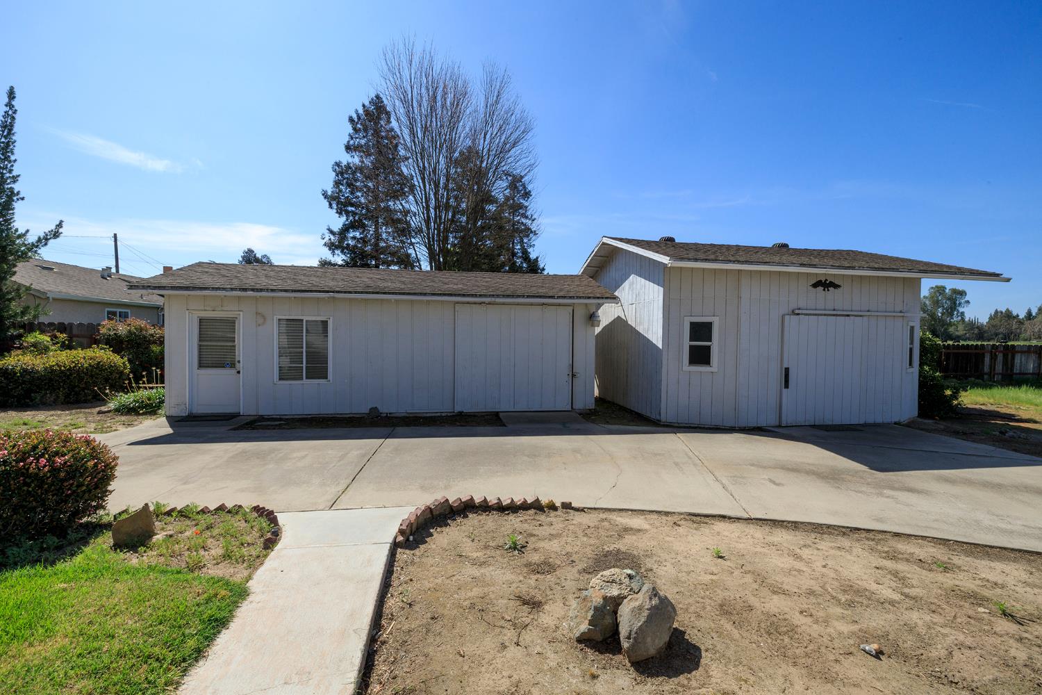 4541 North Gratton Road Denair, CA 95316 - Photo 69 of 75 a house view with a backyard space