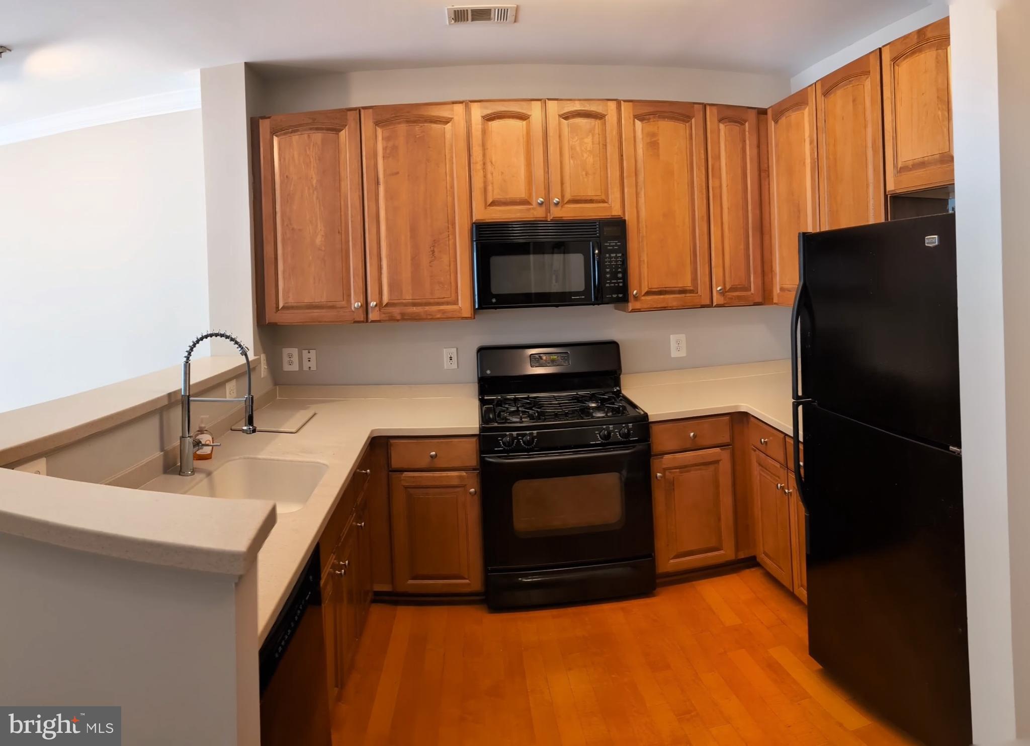 12001 Market Street, Unit 340 Reston, VA 20190 - Photo 9 of 29 Gallery Image 9