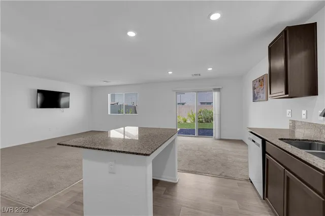 $2,005 | 6973 Noche Calida Street, North Las Vegas, NV 89086