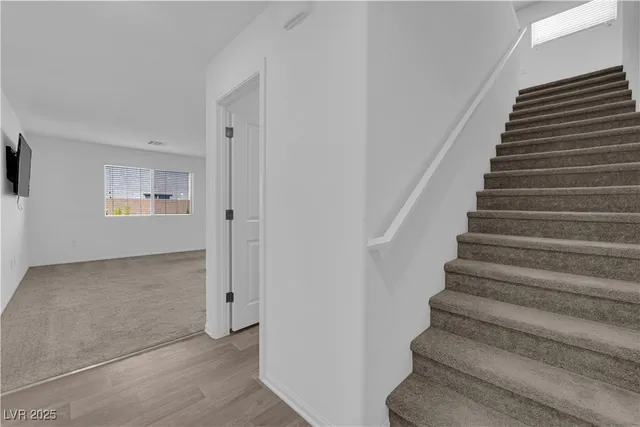 $2,005 | 6973 Noche Calida Street, North Las Vegas, NV 89086