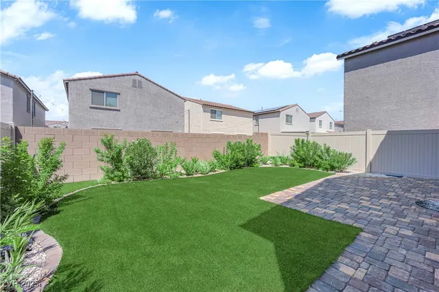 $2,005 | 6973 Noche Calida Street, North Las Vegas, NV 89086