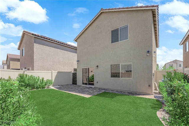 $2,005 | 6973 Noche Calida Street, North Las Vegas, NV 89086