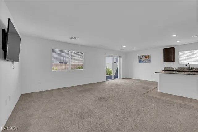 $2,005 | 6973 Noche Calida Street, North Las Vegas, NV 89086