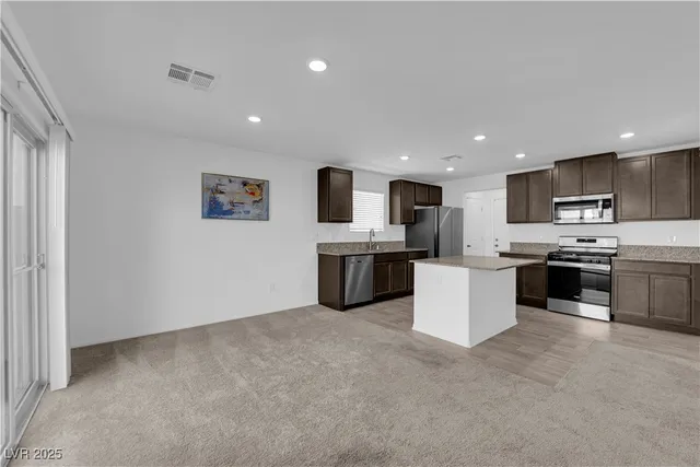 $2,005 | 6973 Noche Calida Street, North Las Vegas, NV 89086