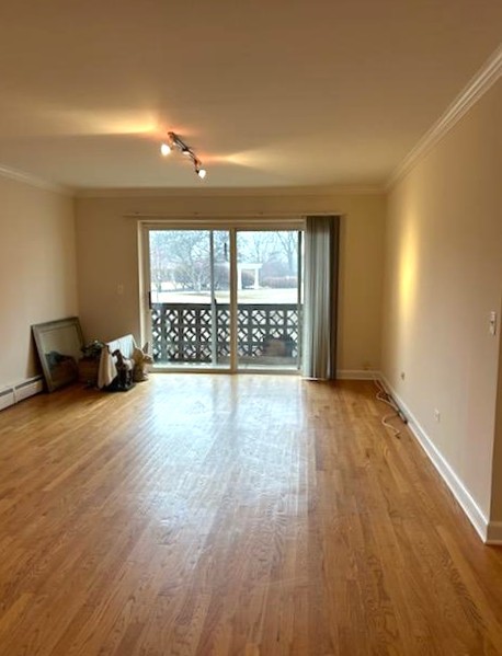 2230 South Goebbert Road, Unit 142 Arlington Heights, IL 60005 - Photo 3 of 9 Gallery Image 3