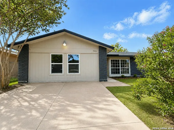 $1,950 | 9006 Bowline Street, San Antonio, TX 78242