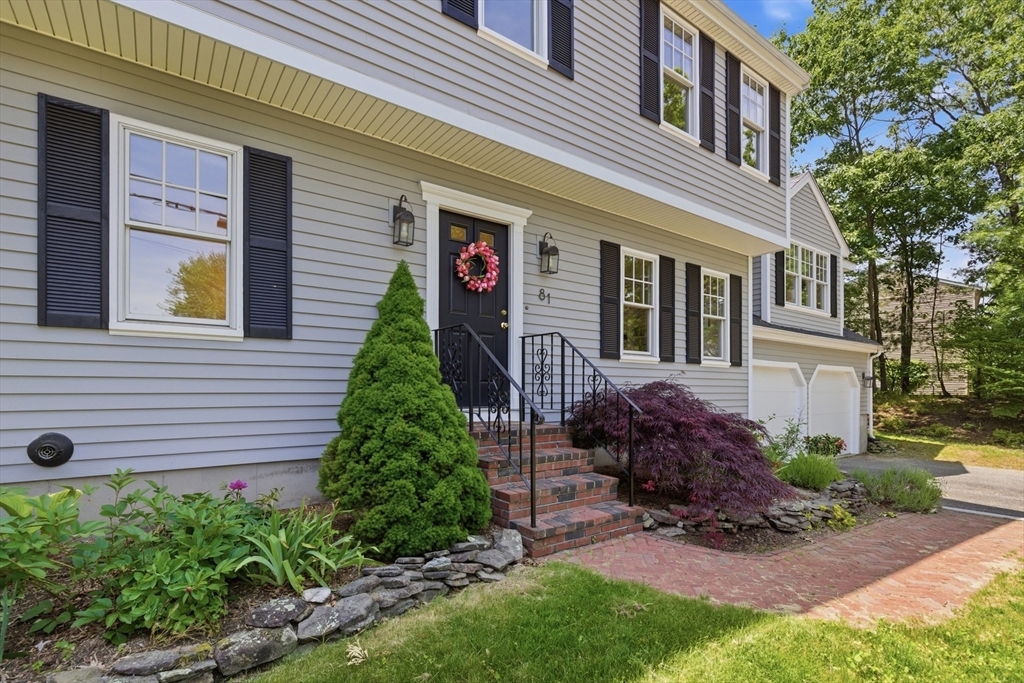 81 Parish Road Needham, MA 02494 - Photo 2 of 34