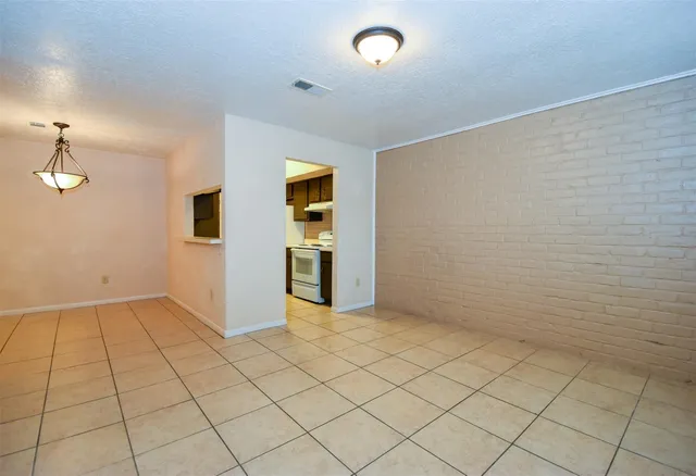 $1,150 | 1504 Beaumont Road, Baytown, TX 77520