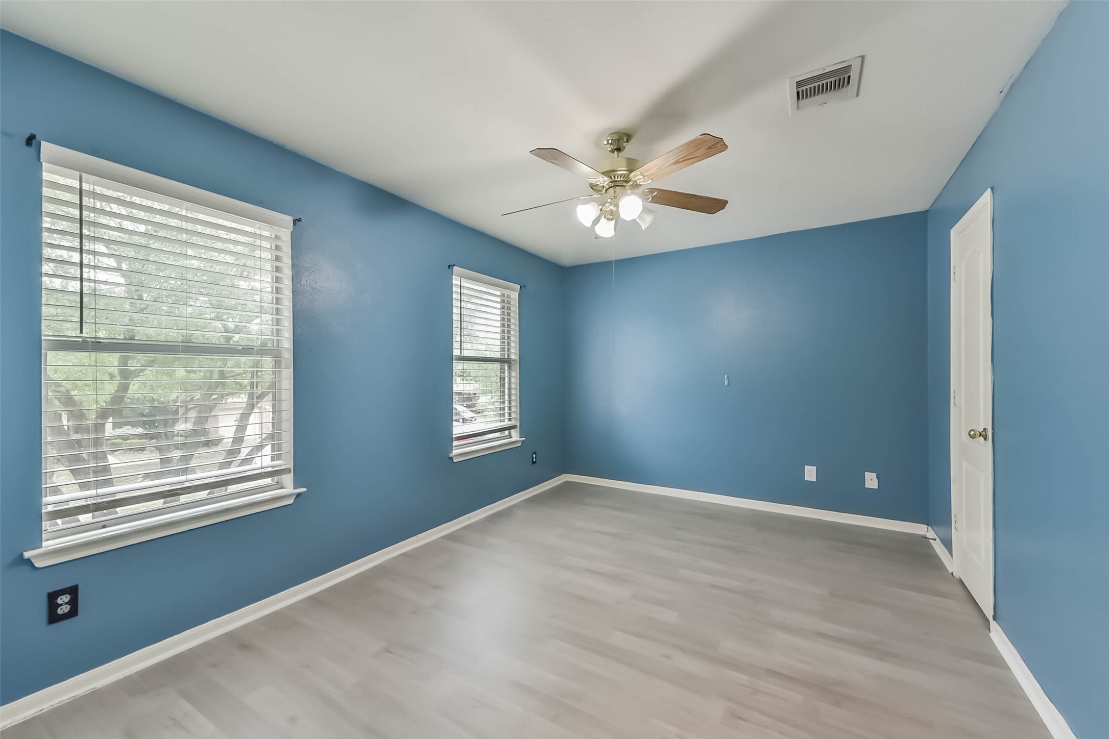 10114 Sand Tracks Court Houston, TX 77064 - Photo 37 of 49 a view of an empty room with a window