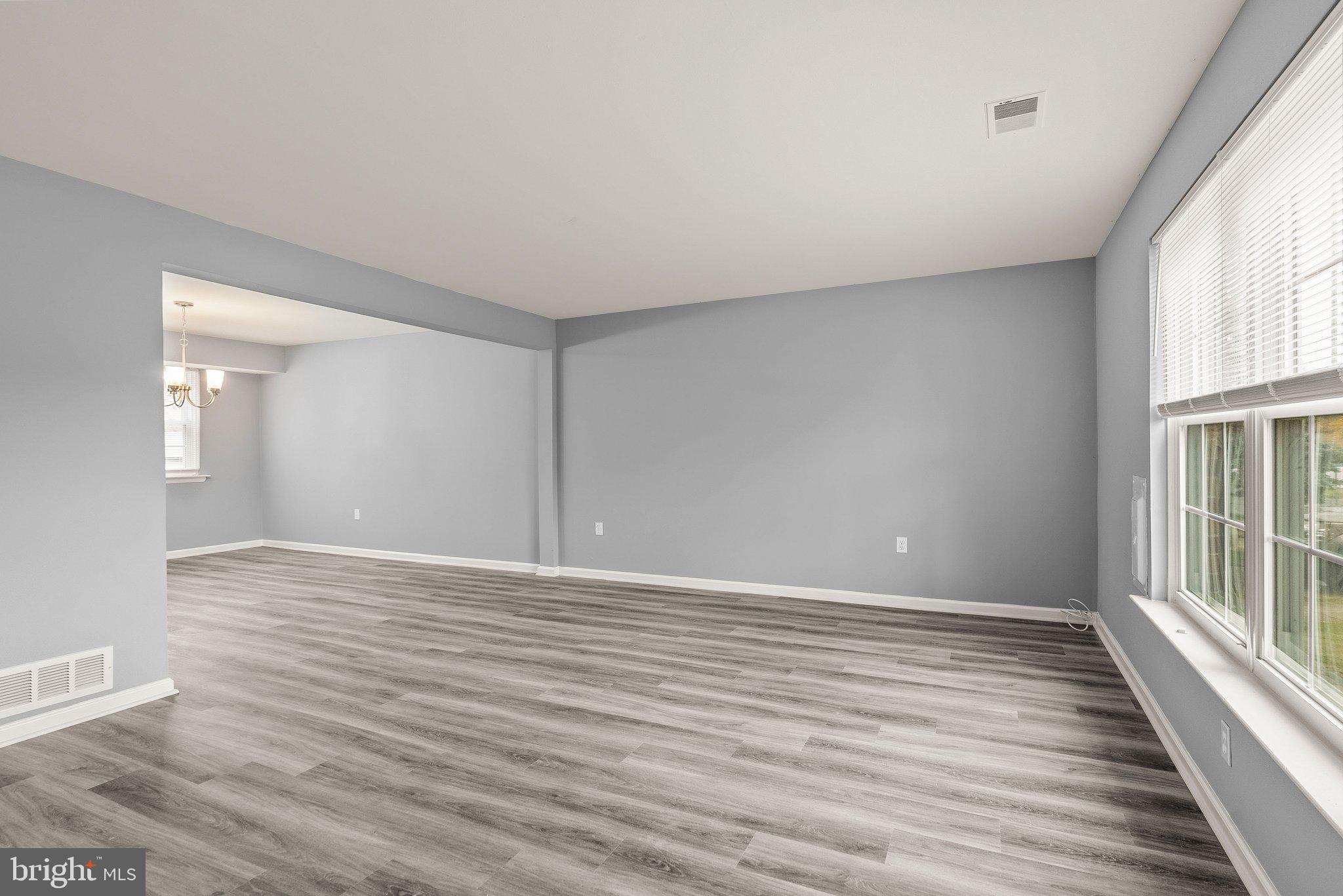 408 Winding Way Clementon, NJ 08021 - Photo 2 of 30 Gallery Image 2