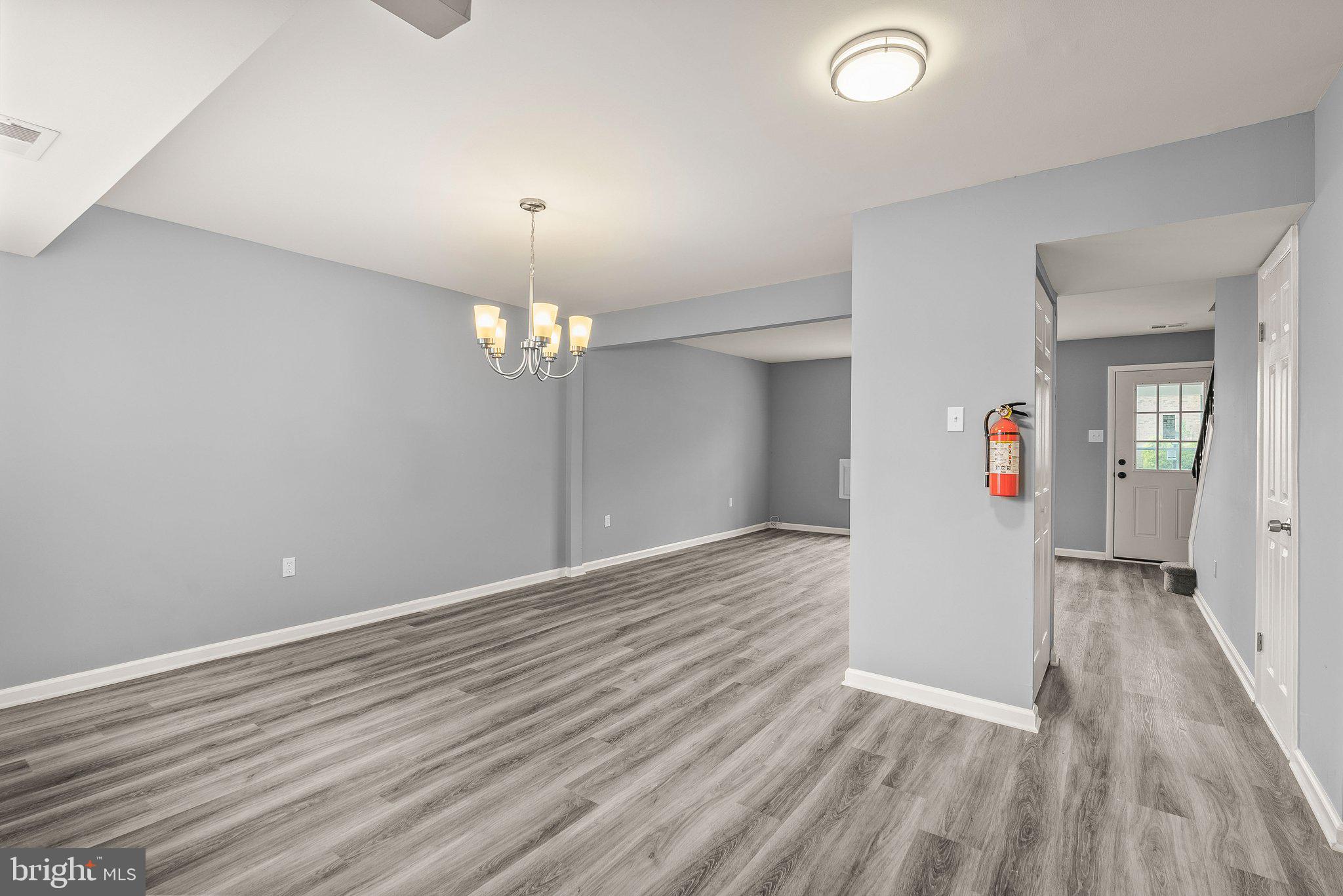 408 Winding Way Clementon, NJ 08021 - Photo 7 of 30 Gallery Image 7