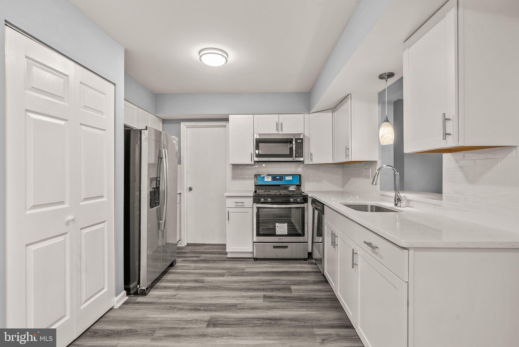 408 Winding Way Clementon, NJ 08021 - Photo 8 of 30 Gallery Image 8