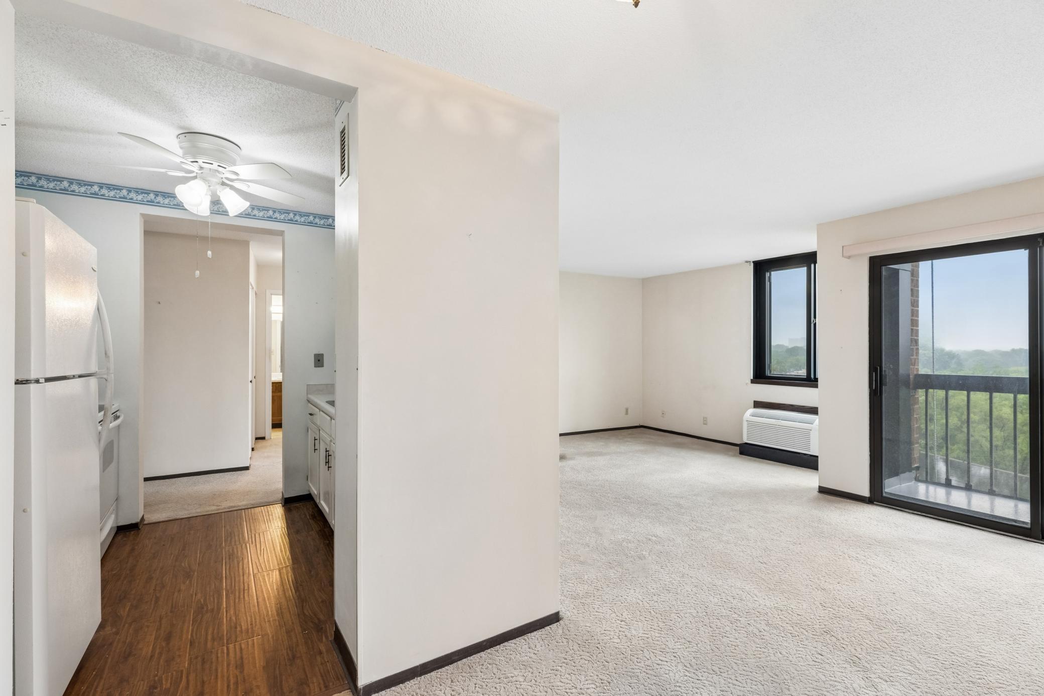 1181 Edgcumbe Road, Unit 814 St. Paul, MN 55105 - Photo 8 of 40