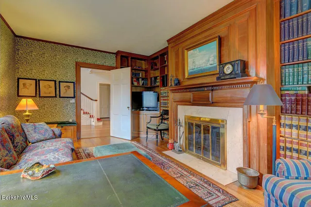 $1,100,000 | 89 Crofut Street, Pittsfield, MA 01201