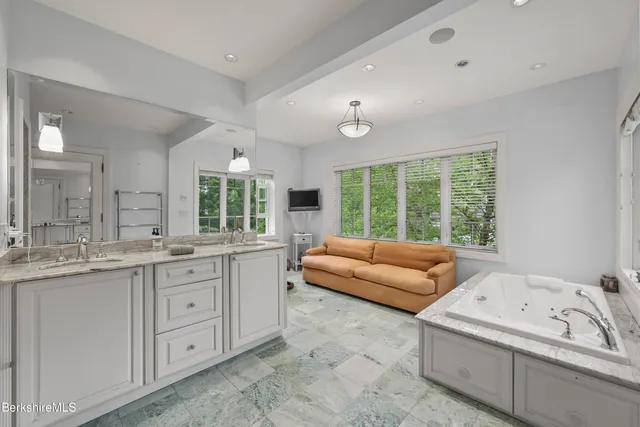 $1,100,000 | 89 Crofut Street, Pittsfield, MA 01201