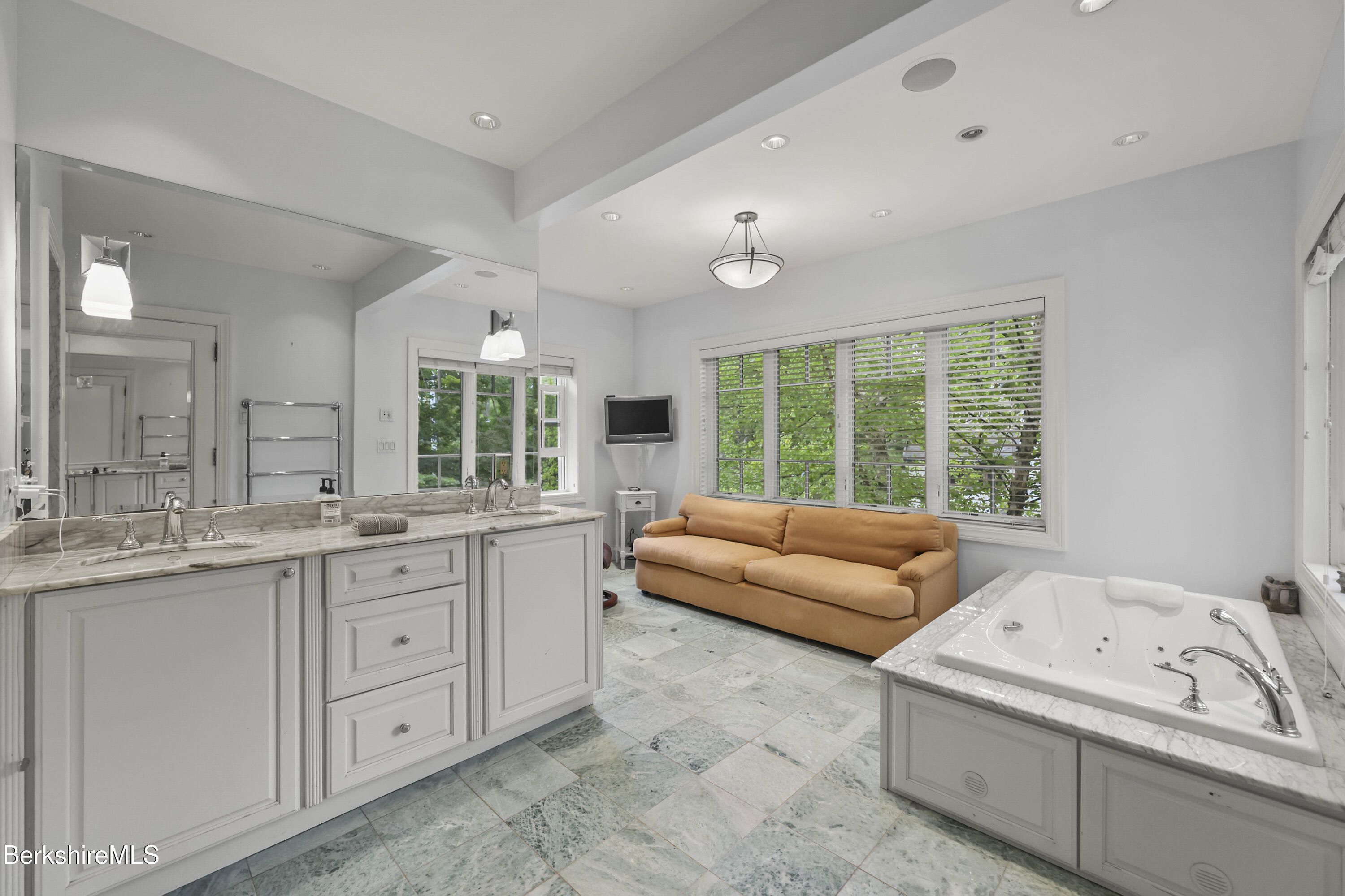 89 Crofut Street Pittsfield, MA 01201 - Photo 30 of 64 100 Second Floor Primary Bathroom