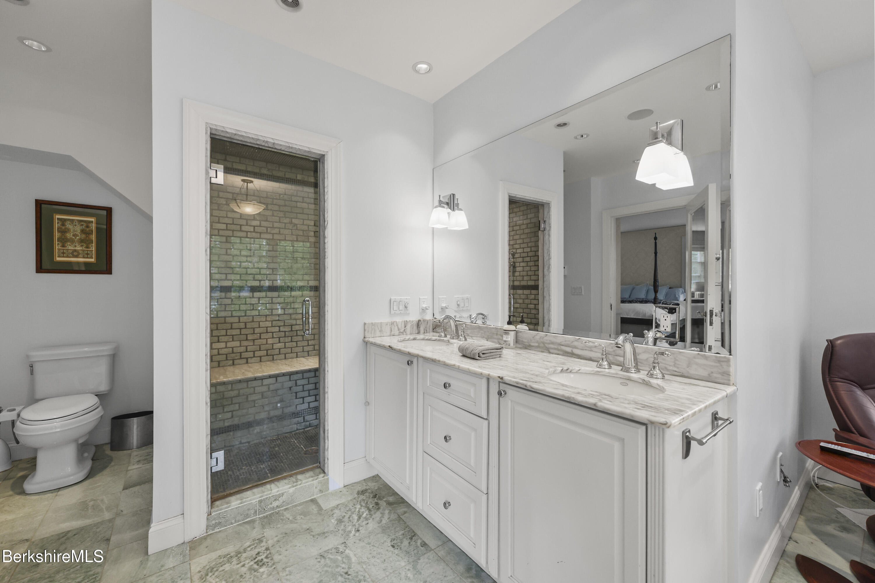 89 Crofut Street Pittsfield, MA 01201 - Photo 31 of 64 105 Second Floor Primary Bathroom