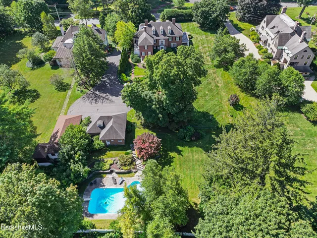 $1,100,000 | 89 Crofut Street, Pittsfield, MA 01201