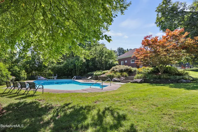 $1,100,000 | 89 Crofut Street, Pittsfield, MA 01201