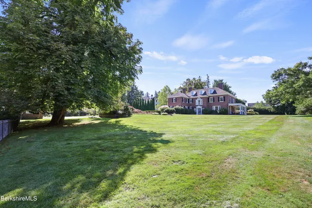 $1,100,000 | 89 Crofut Street, Pittsfield, MA 01201