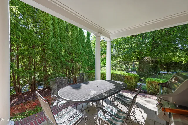 $1,100,000 | 89 Crofut Street, Pittsfield, MA 01201