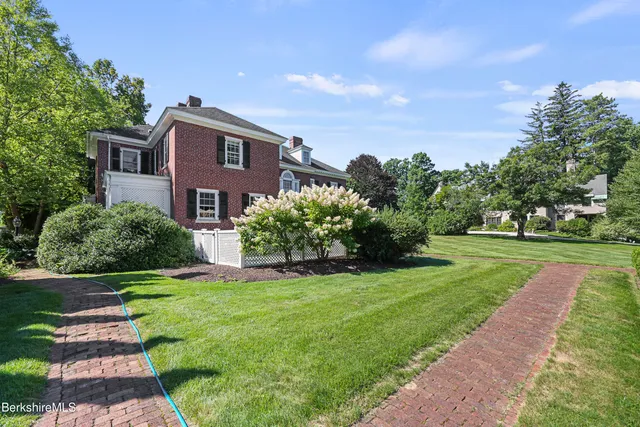 $1,100,000 | 89 Crofut Street, Pittsfield, MA 01201