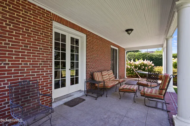 $1,100,000 | 89 Crofut Street, Pittsfield, MA 01201