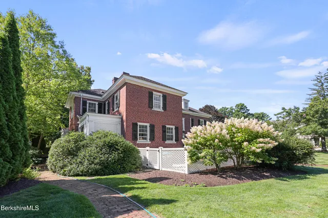 $1,100,000 | 89 Crofut Street, Pittsfield, MA 01201