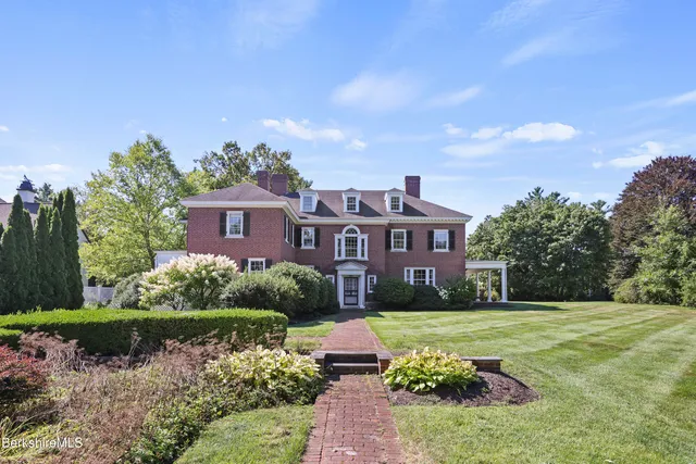 $1,100,000 | 89 Crofut Street, Pittsfield, MA 01201